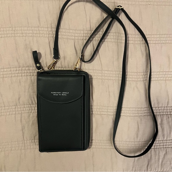 Forever Lovely Handbags - Forever Lovely Black Crossbody Wallet with Strap